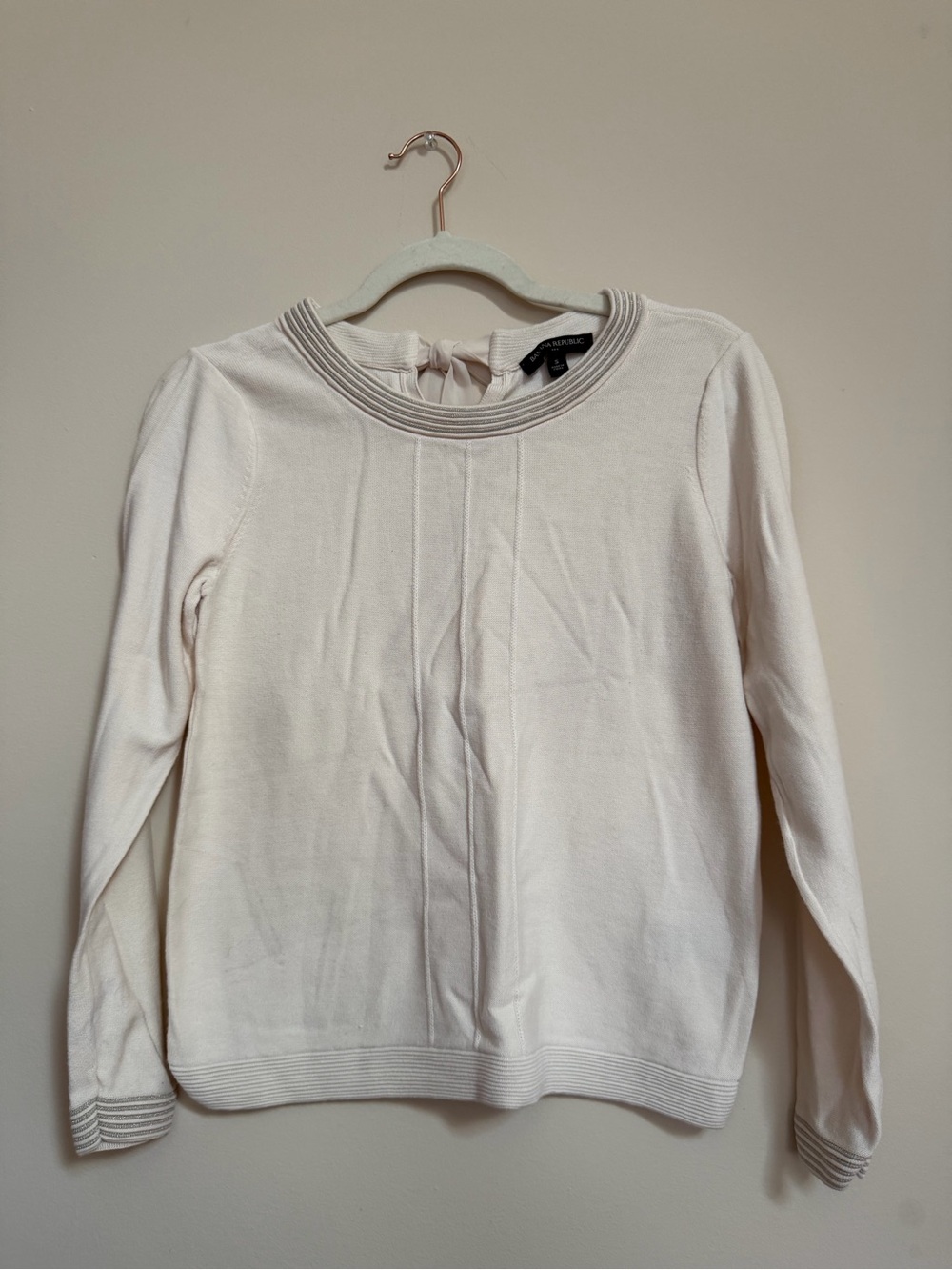 Banana Republic Ivory Crewneck Sweater with Rib Detail